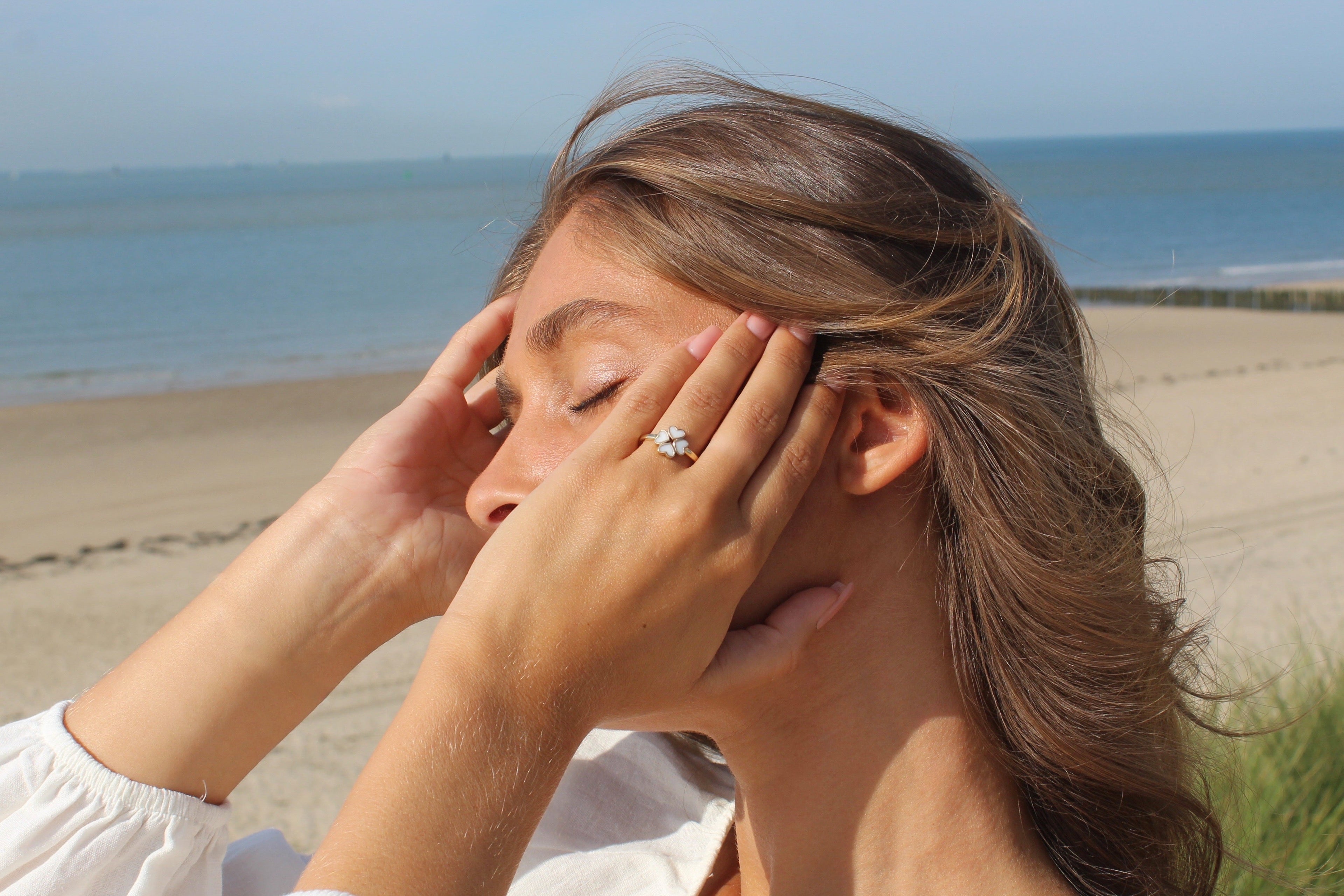 Lucy | Asring massief