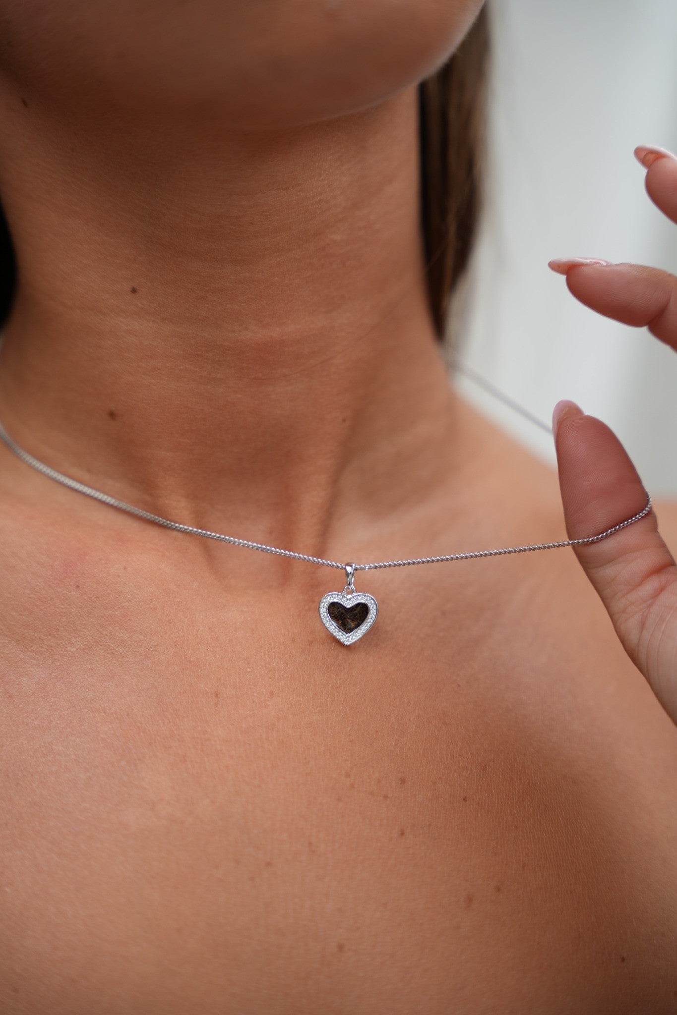 Demi | Ashanger massief