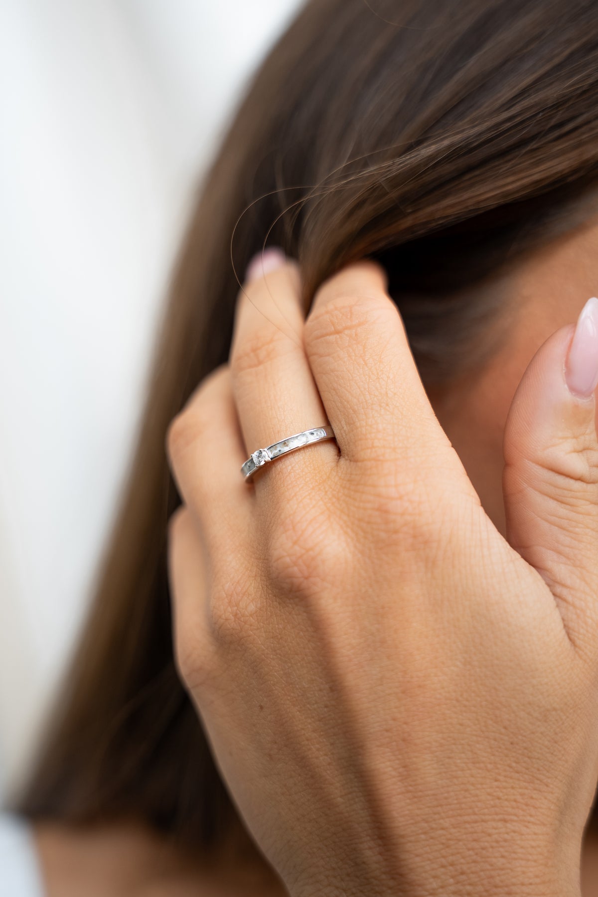 Cinderella asring in zilver, gedragen