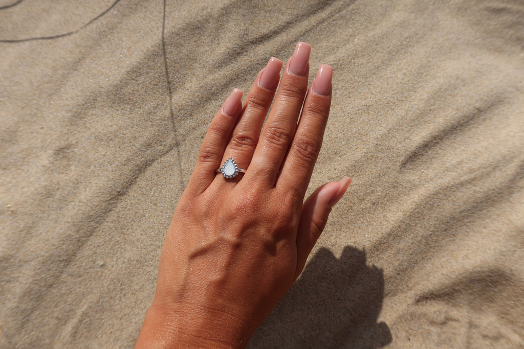 Hailey | Moedermelk Ring massief