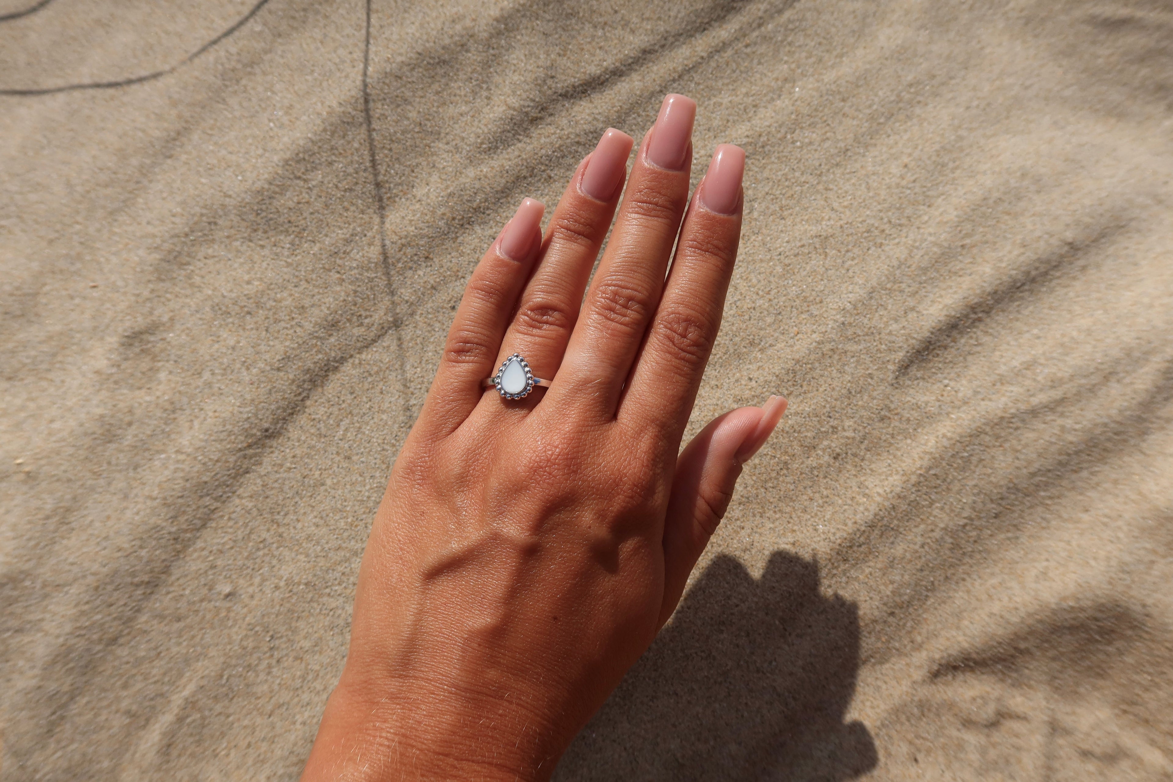 Hailey | Moedermelk Ring massief