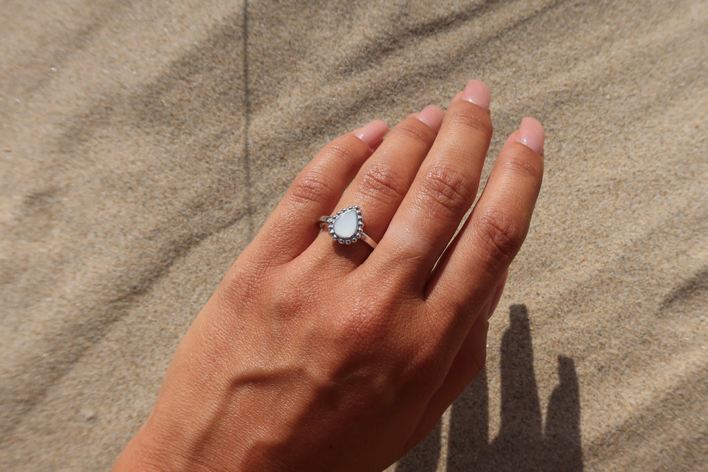 Hailey | Moedermelk Ring massief