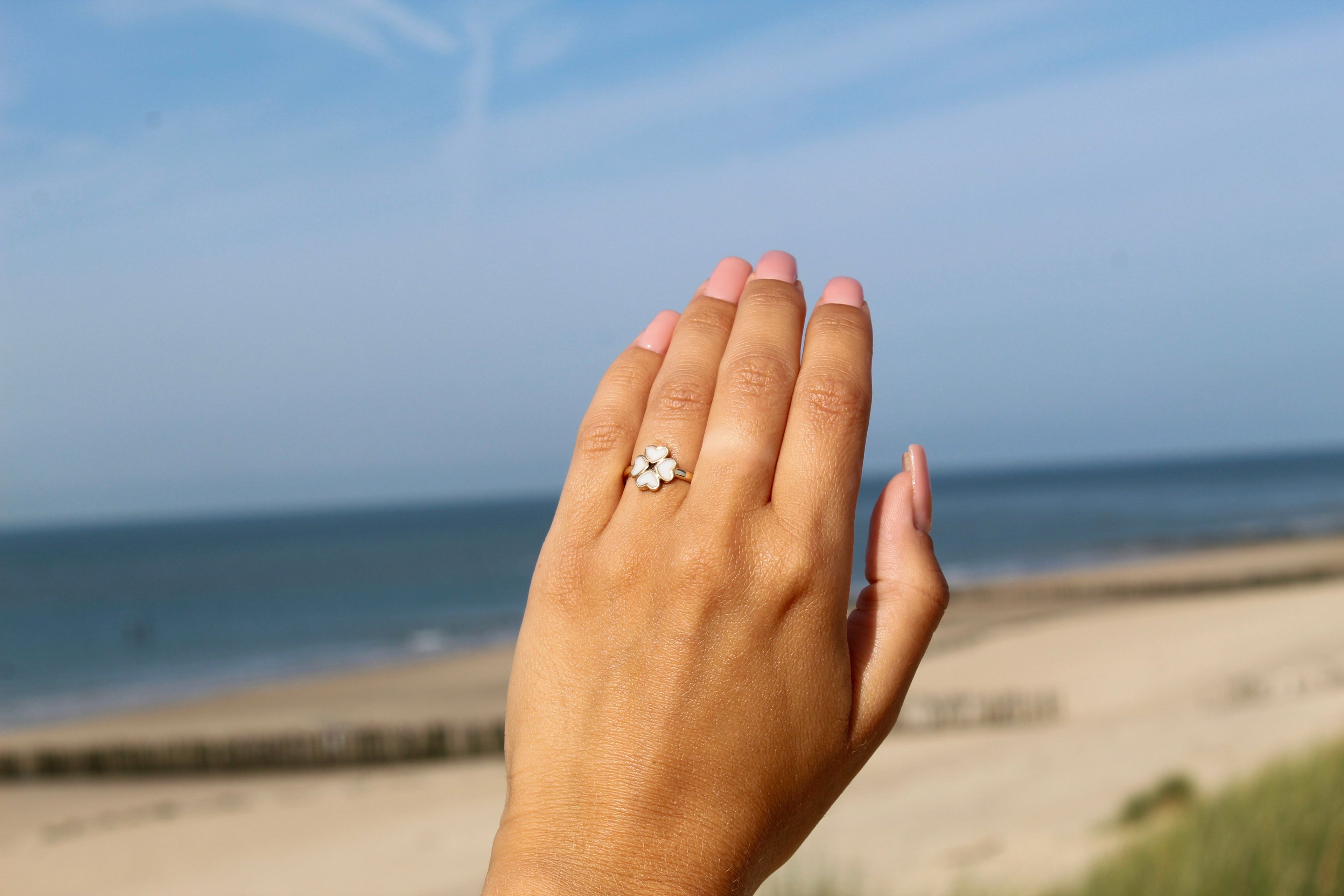 Lucy | Asring massief