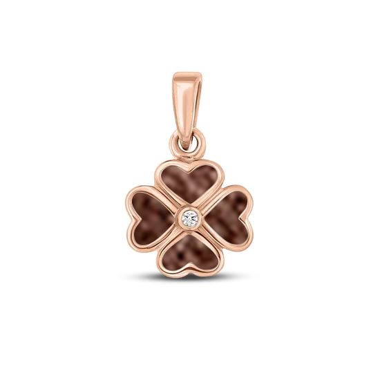 Lucy | As Hanger massief