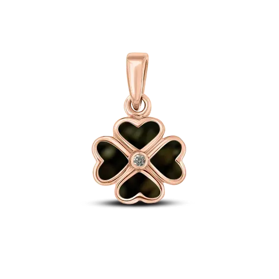 Lucy | As Hanger massief