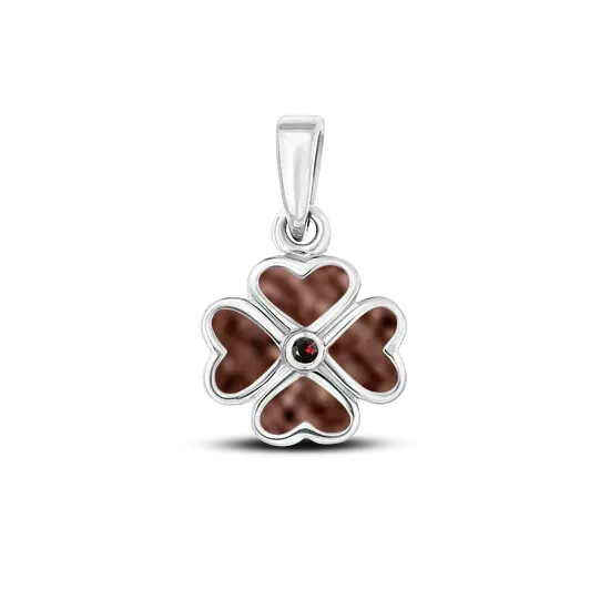 Lucy | As Hanger massief