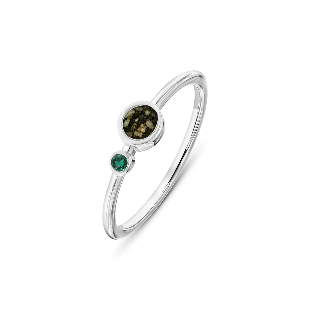Giulia as-ring in massief wit goud met antraciet askleur en smaragd