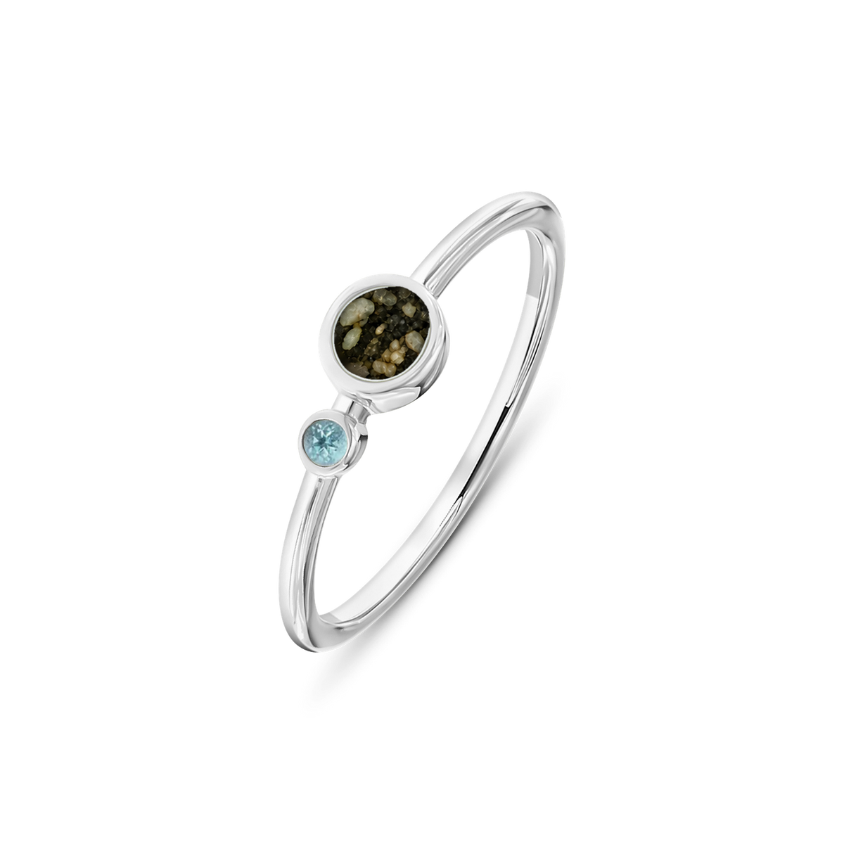 Giulia as-ring in massief wit goud met antraciet askleur en blauwe topaas